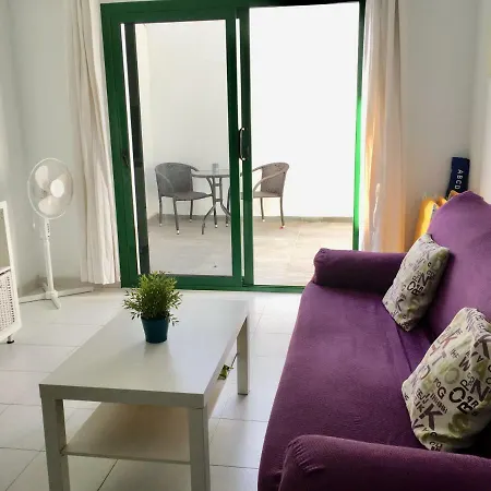 Apt. Playa Chica 2. Near The Beach Tias